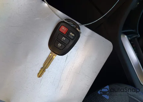 2017 Toyota Corolla Se from USA, damaged, VIN 2T1BURHE7HC948088